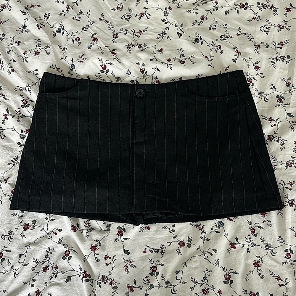 BRANDY MELVILLE LOUISA SKIRT